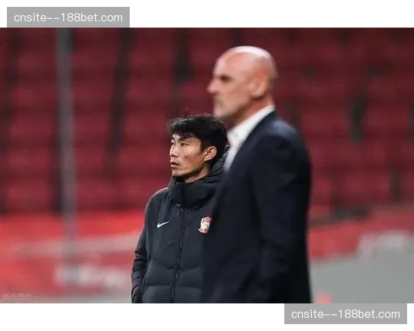 郑智艾菲尔丁冲击力使用 戴维森定位球破门展战术细节